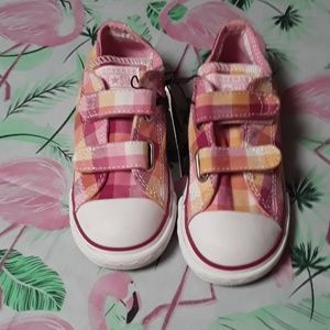 NWT Converse OneStar Sneakers